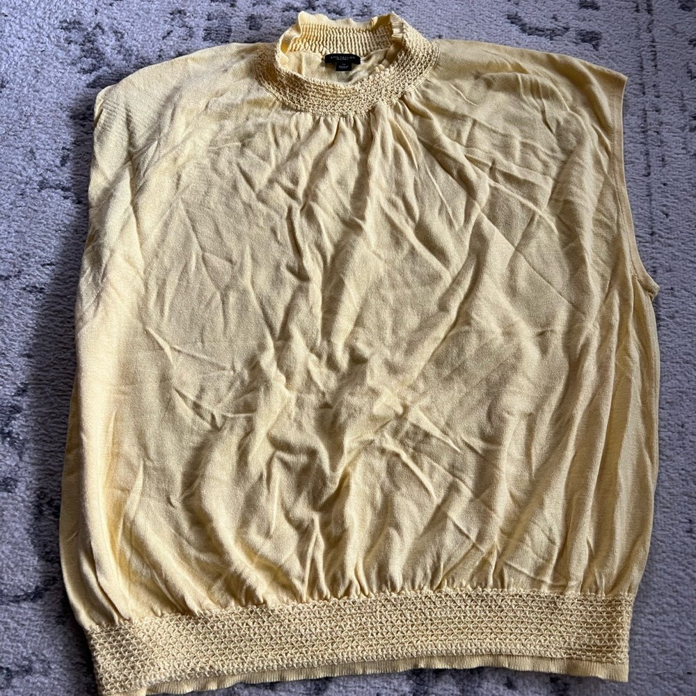 Women’s XL Ann Taylor yellow sweater vest